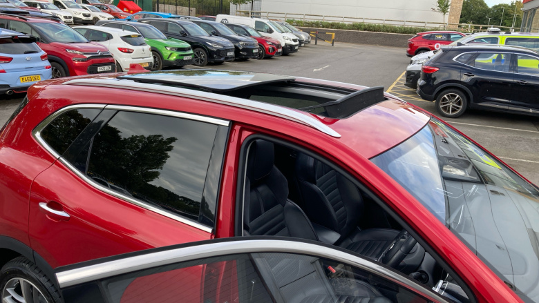 MG Hs 1.5 T-GDI Exclusive 5dr Petrol Hatchback